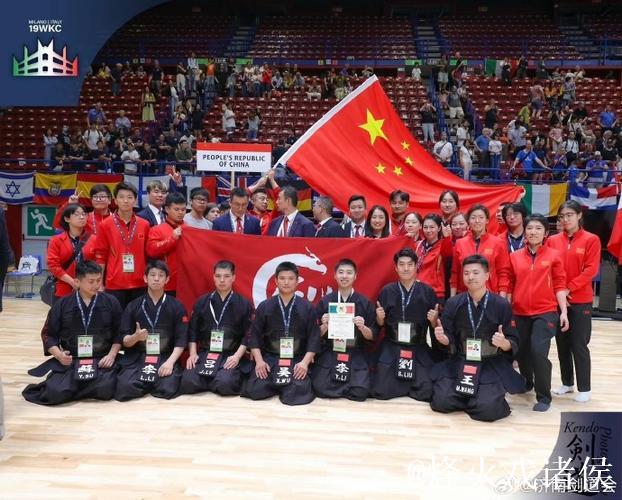 苏沪联合队夺得男子佩剑团体金牌 苏沪联合队夺得男子佩剑团体金牌