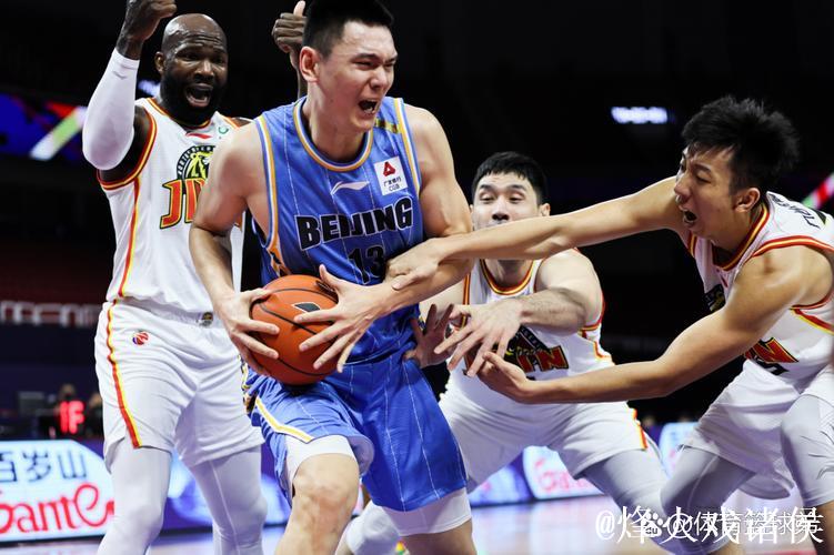 一日双赛 四川队一胜一负