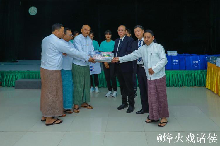 李静会见缅甸体育与青年事务部部长杰鹏瑙当 李静会见缅甸体育与青年事务部部长杰鹏瑙当